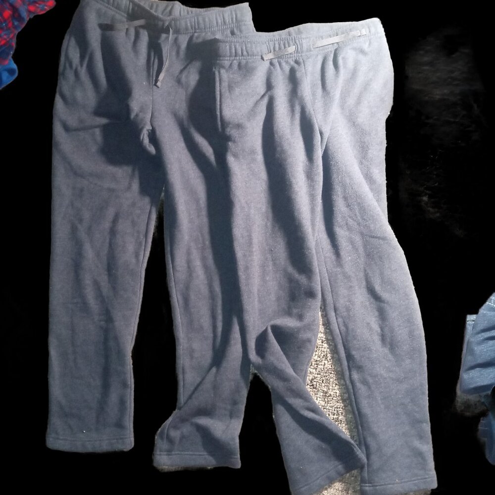 Warm boys sweat pants, soft inside Tek Gear large